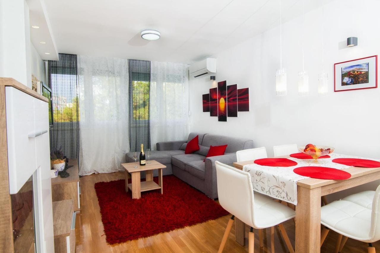 Apartment Zoi Split Exterior photo